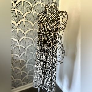 NWT - INC Tribal Tiles Dress - black & tan - built in bra - petite small